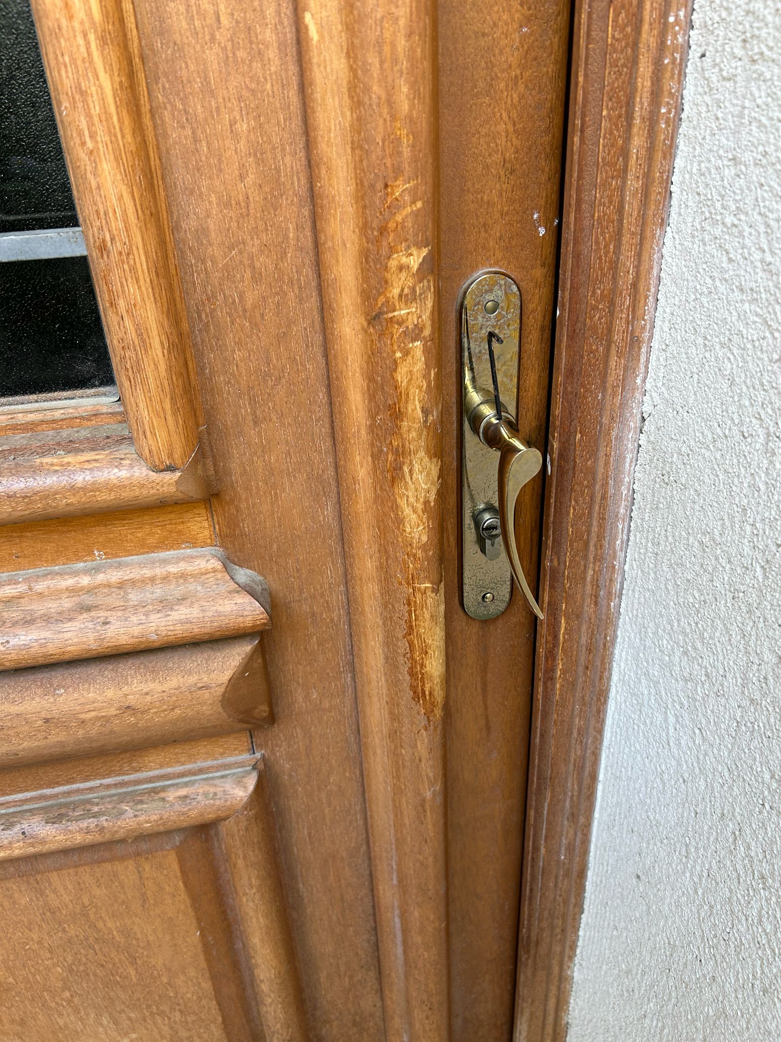 Effraction porte bois (maison) — remplacement du système de fermeture — photo 2