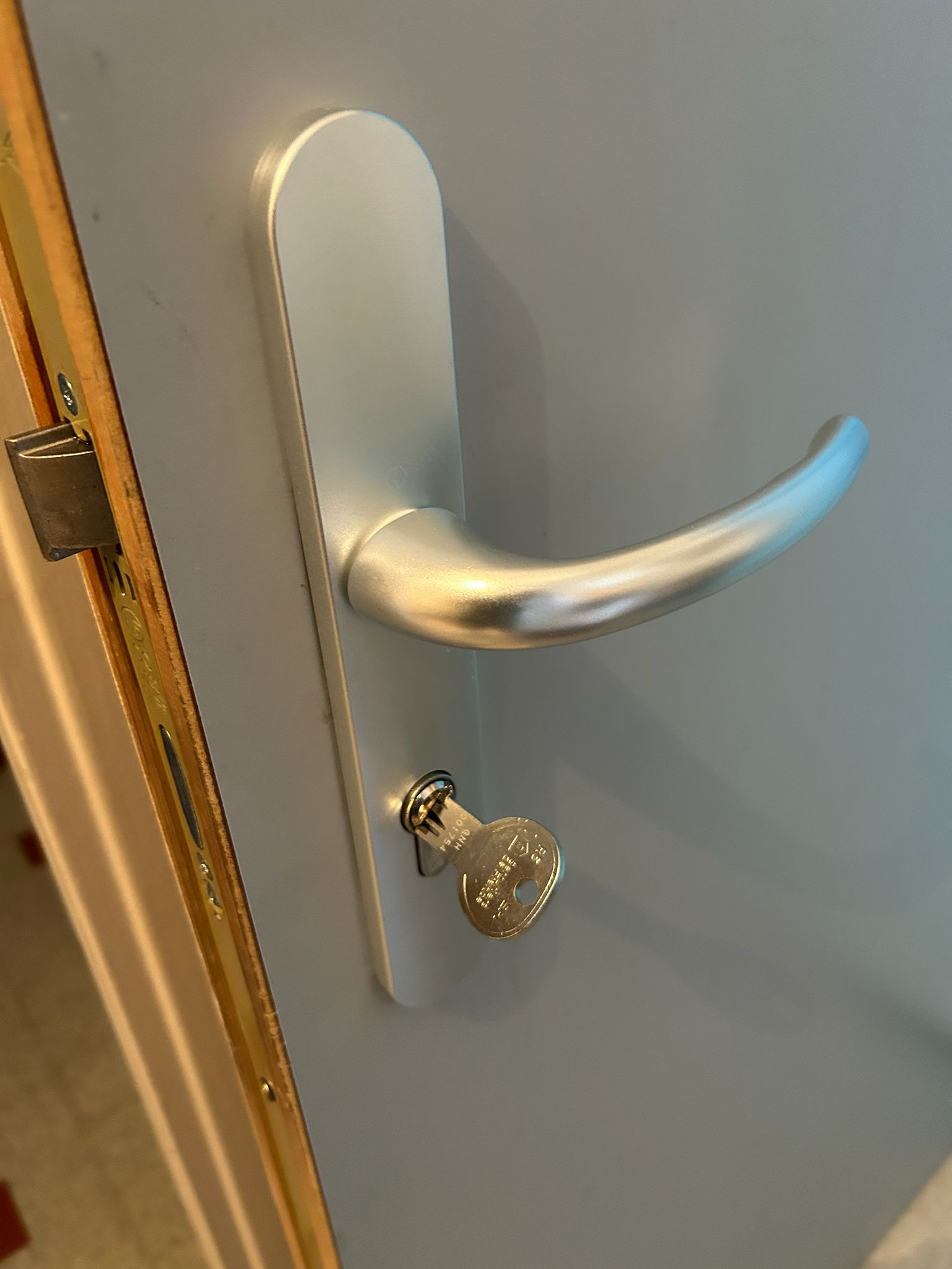 Effraction — remplacement de la serrurerie complète · Sorgues (84700) — photo 2